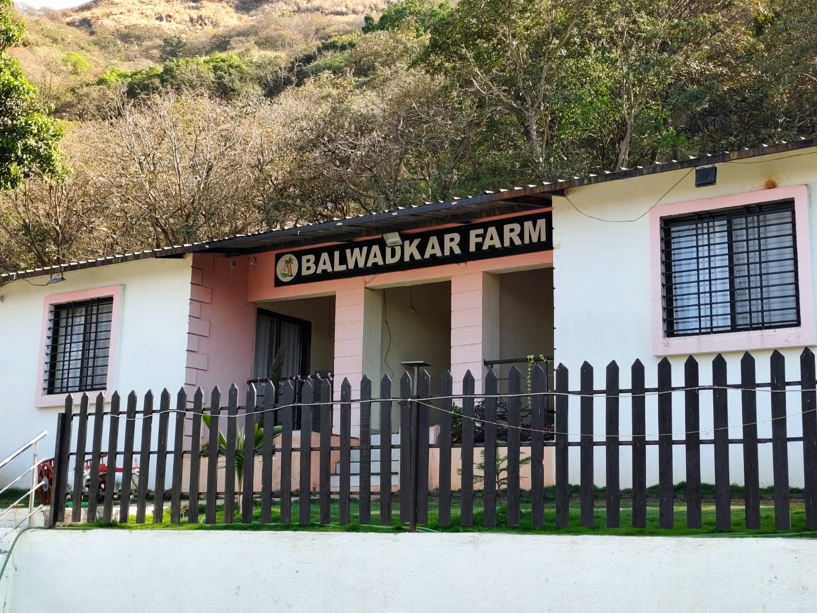Balwadkar Farm 4BHK Bungalow